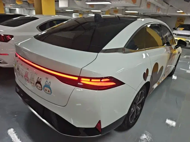 Xpeng P5 — Фото автомобиля 6