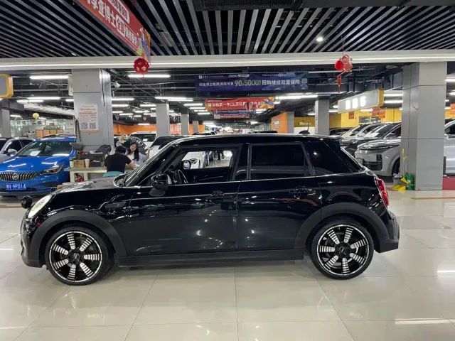 MINI Hatch — Фото автомобиля 7