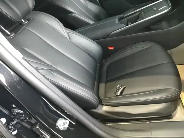 Buick LaCrosse — Фото автомобиля 24