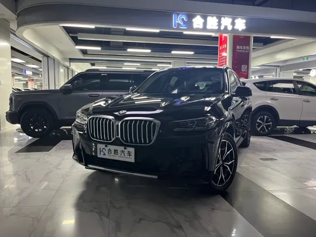 Фотография автомобиля — BMW X3