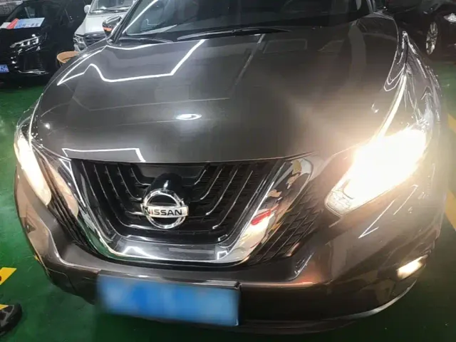 Nissan Murano — Фото автомобиля 2