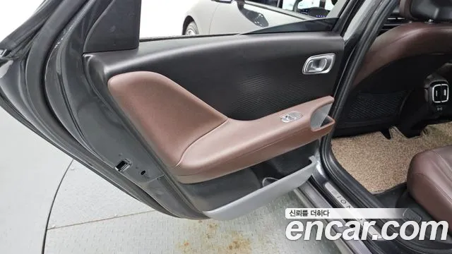 Hyundai Ioniq 6 — Фото автомобиля 14