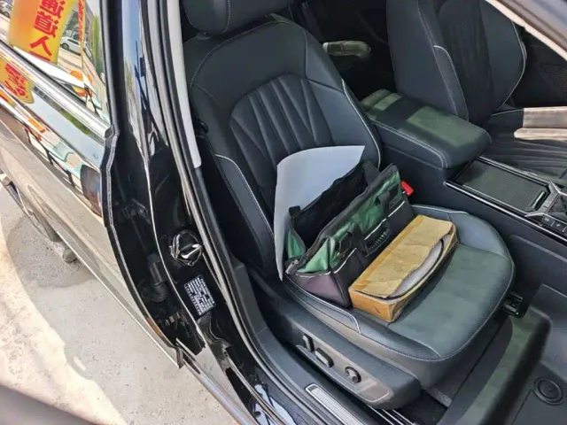 Volkswagen Passat — Фото автомобиля 24