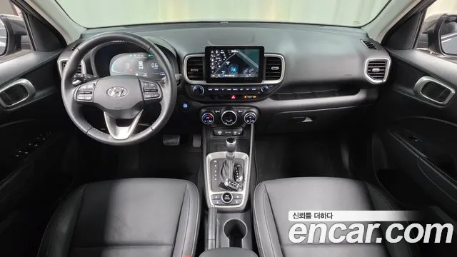 Hyundai Venue — Фото автомобиля 10