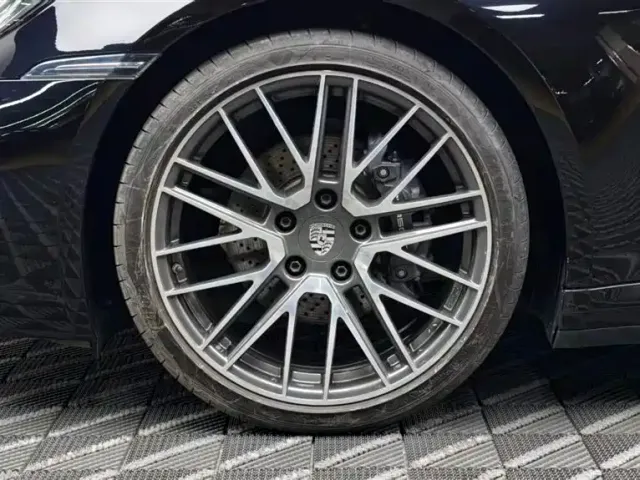 Porsche 911 — Фото автомобиля 8