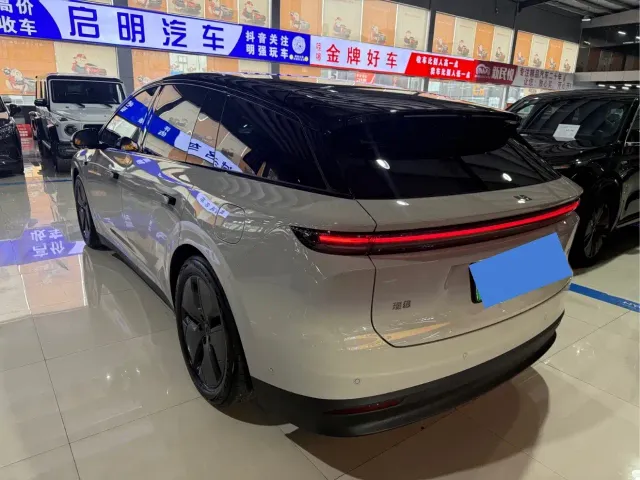 Li Auto i6 — Фото автомобиля 6
