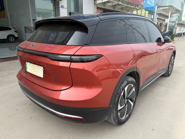 Nio ES6 — Фото автомобиля 6