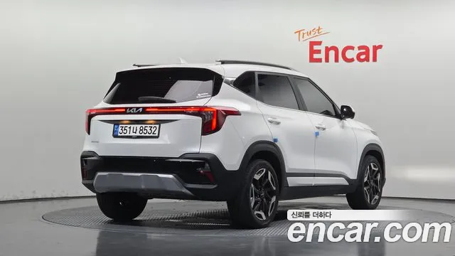 Kia Seltos Новый Seltos Бензин 1.6 турбо 2WD — Фото автомобиля 2