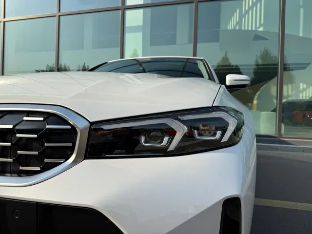 BMW 3 Series — Фото автомобиля 5