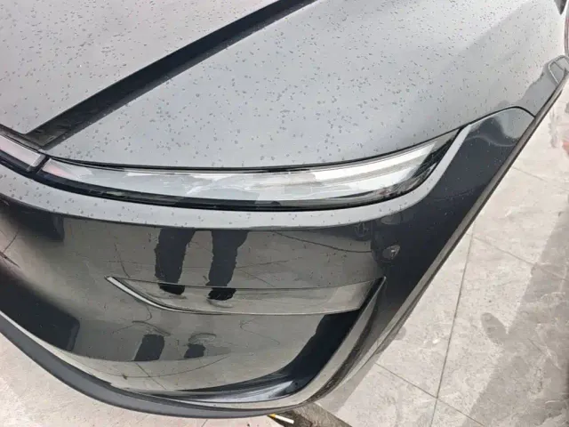 Tesla Model Y — Фото автомобиля 23