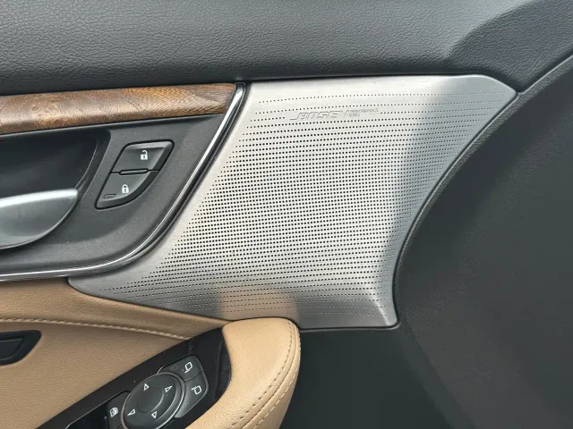 Cadillac CT5 — Фото автомобиля 16