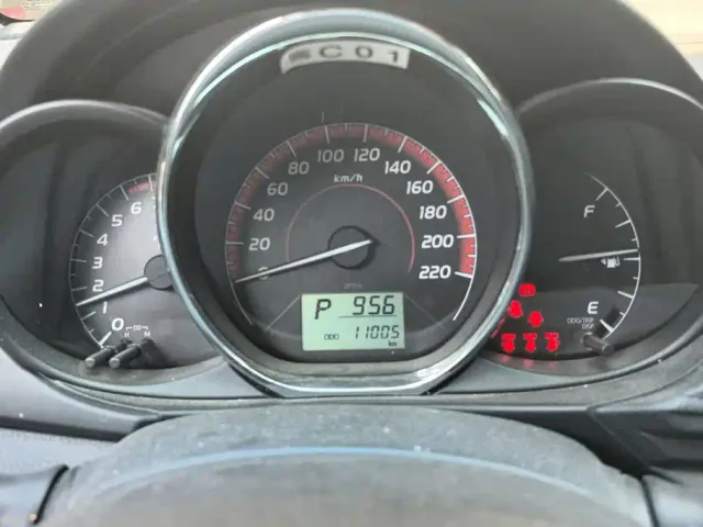 Toyota Vios FS — Фото автомобиля 14
