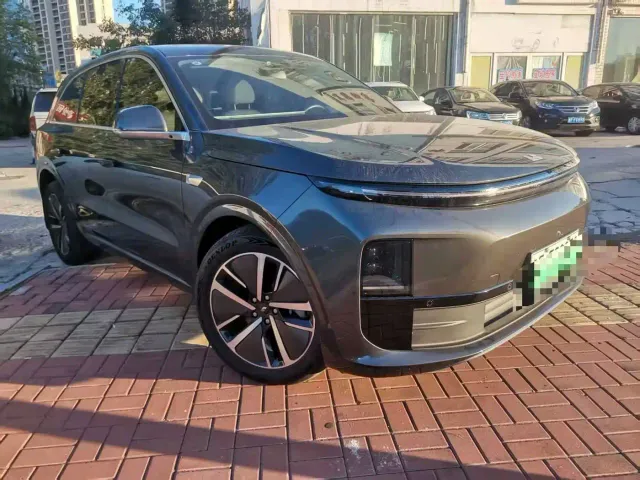 Li Auto L6 — Фото автомобиля 2