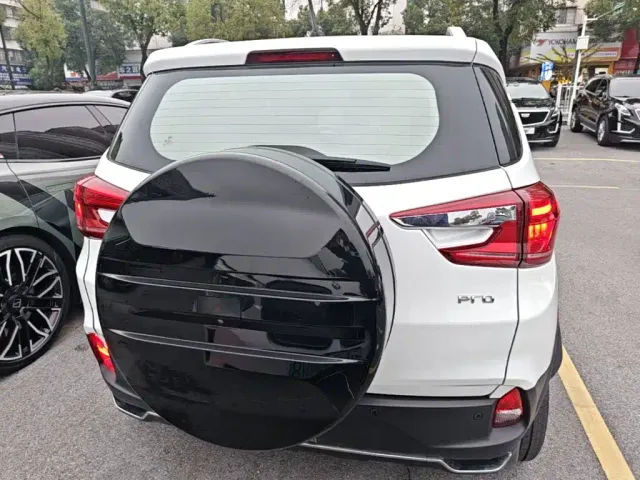 BYD Yuan Pro — Фото автомобиля 5