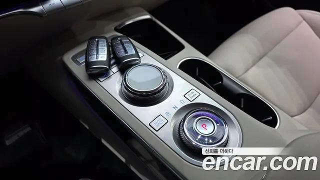 Genesis GV70 2.5T Бензин 2WD — Фото автомобиля 9