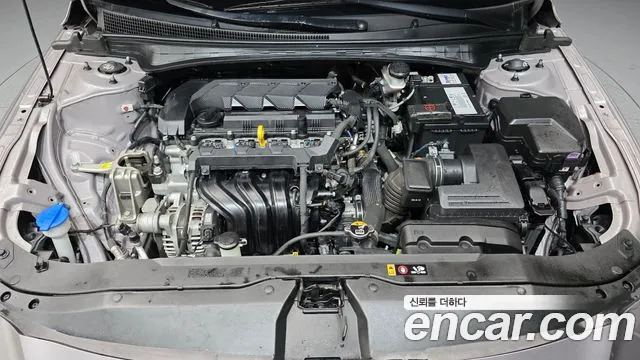 Hyundai Avante — Фото автомобиля 9