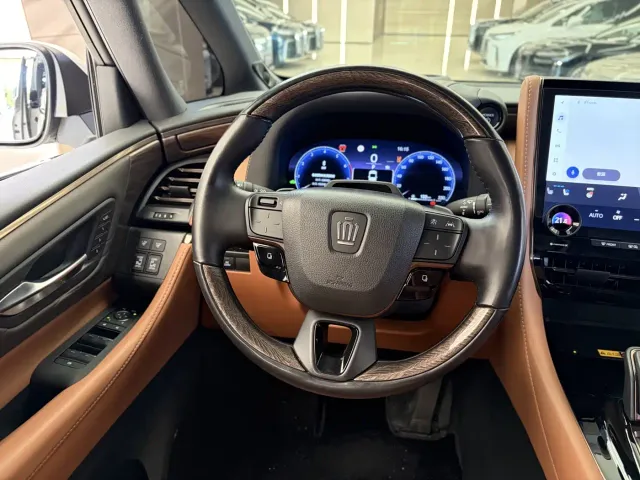 Toyota Vellfire — Фото автомобиля 15