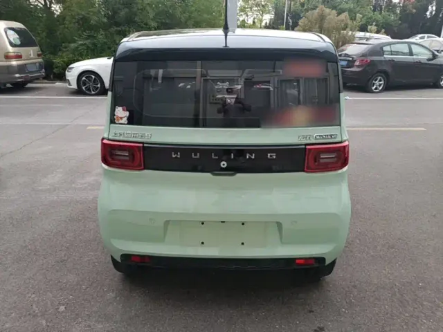 Wuling Hongguang Mini EV — Фото автомобиля 5