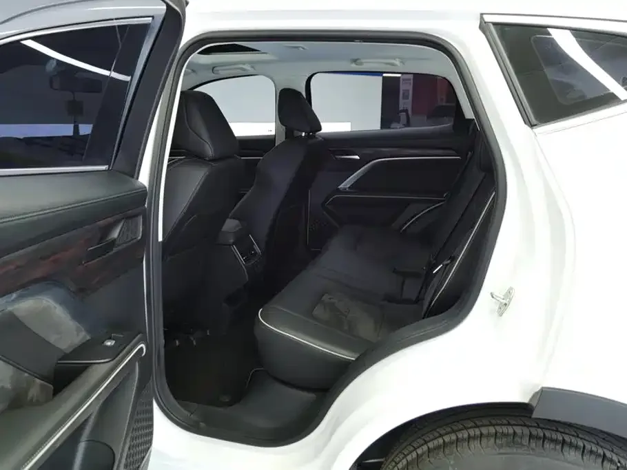 Haval Haval H6 2023 National Trend Edition 1.5T Automatic Urban — Фото автомобиля 11