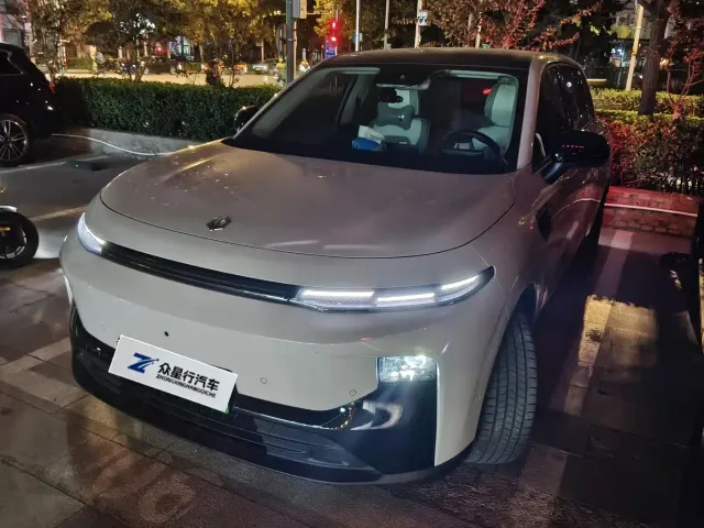 Фотография автомобиля — Leapmotor B10
