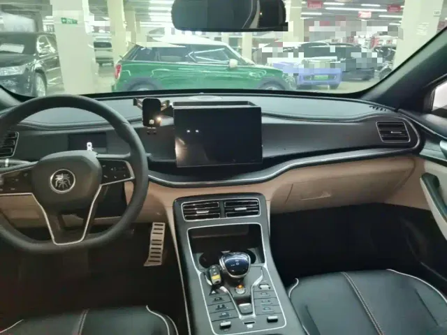 BYD Qin PLUS — Фото автомобиля 9