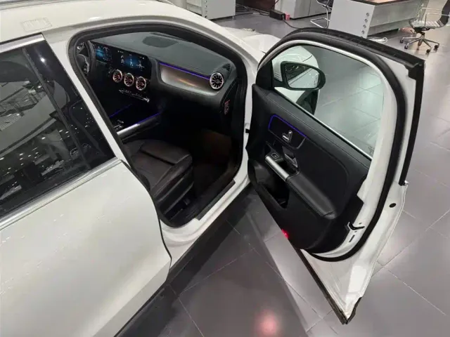 Mercedes-Benz GLA-Class — Фото автомобиля 20