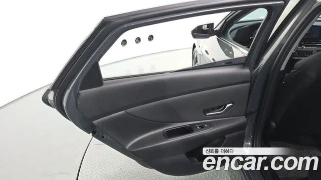 Hyundai Avante — Фото автомобиля 14