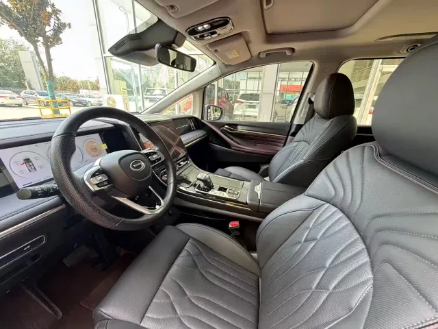 GAC Trumpchi M8 — Фото автомобиля 10