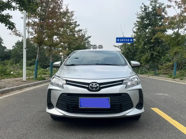 Toyota Vios — Фото автомобиля 2