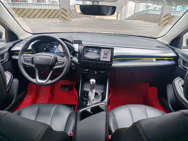 Roewe Roewe i5 2021 1.5L CVT Diamond Edition — Фото автомобиля 8