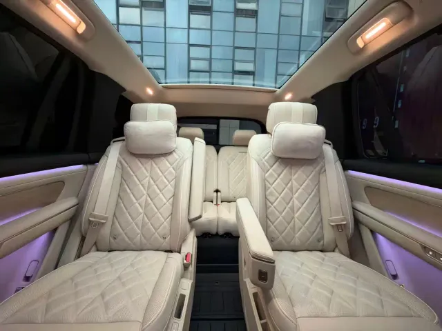 Nio ES8 — Фото автомобиля 18