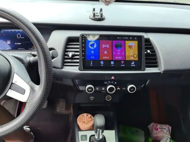 Honda Fit — Фото автомобиля 13