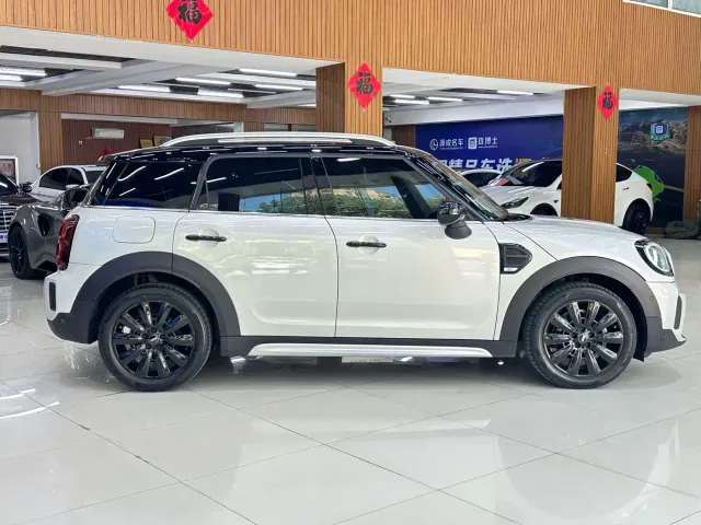 MINI Countryman — Фото автомобиля 5