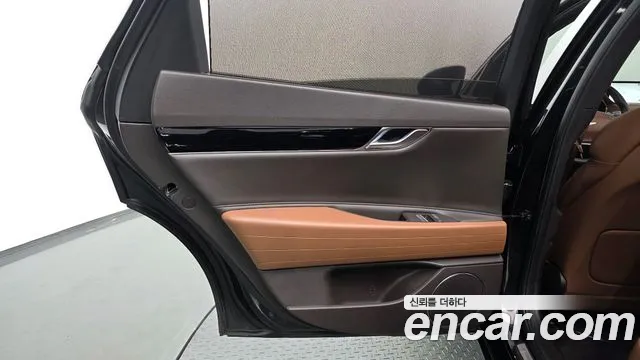 Genesis G80 Бензин 2.5 турбо AWD — Фото автомобиля 16