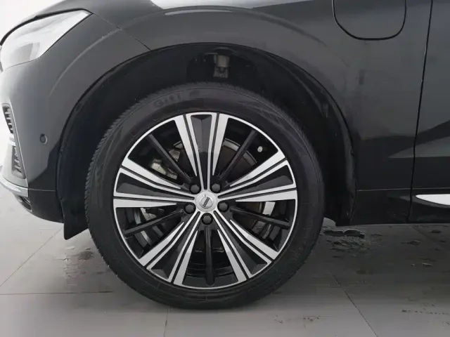Volvo XC60 — Фото автомобиля 17