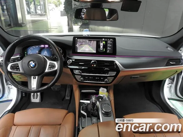 BMW 5 Series G30 — Фото автомобиля 7