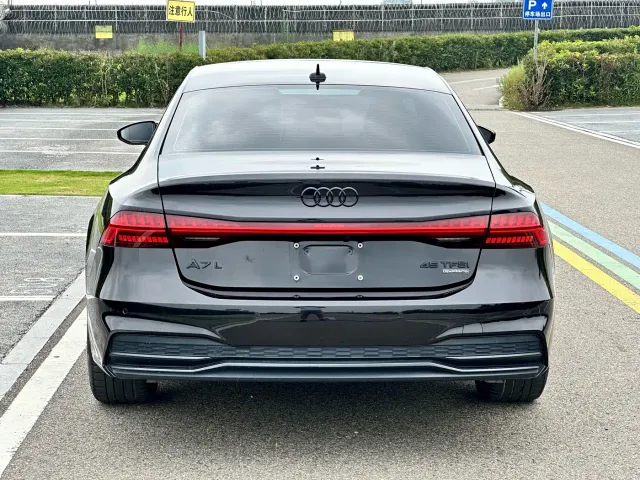 Audi A7L — Фото автомобиля 6