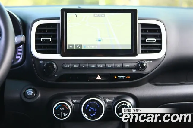 Hyundai Venue — Фото автомобиля 17