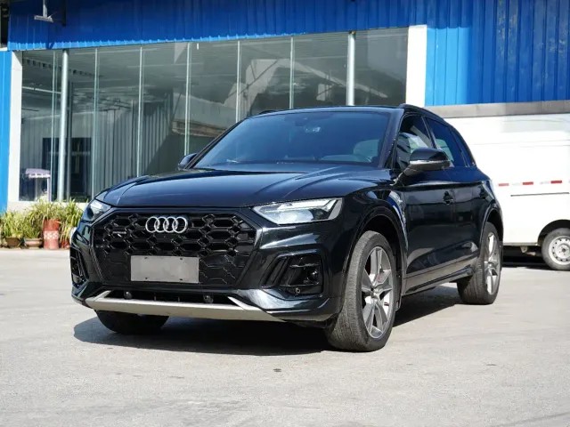 Фотография автомобиля — Audi Q5L
