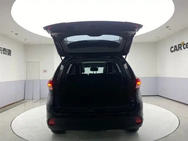 Toyota Highlander — Фото автомобиля 29