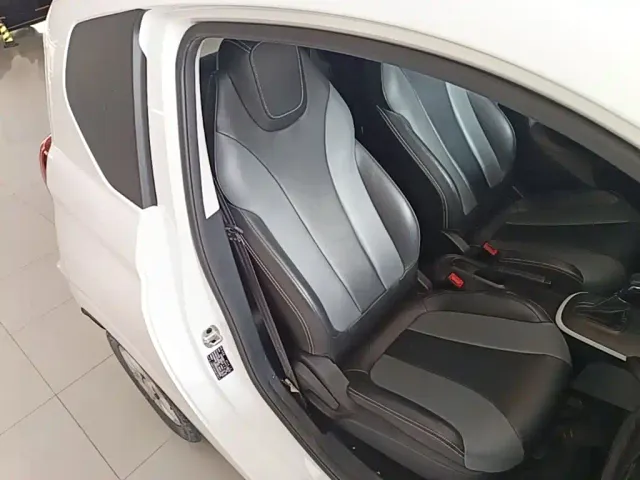 Roewe Clever — Фото автомобиля 24