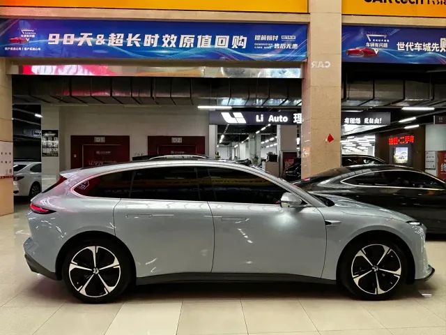 Nio ET5 Touring — Фото автомобиля 7