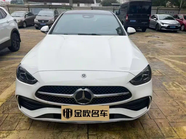 Mercedes-Benz C-Class — Фото автомобиля 3