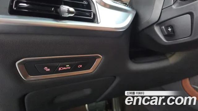 BMW X7 — Фото автомобиля 25