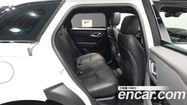 Land Rover Range Rover Velar — Фото автомобиля 12