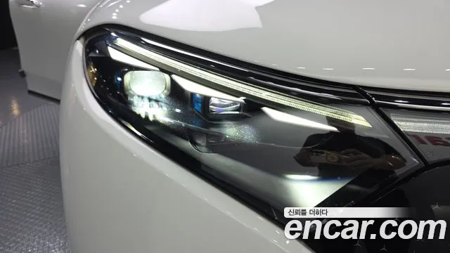Mercedes-Benz EQS — Фото автомобиля 18