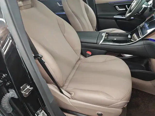 Mercedes-Benz EQE SUV — Фото автомобиля 24