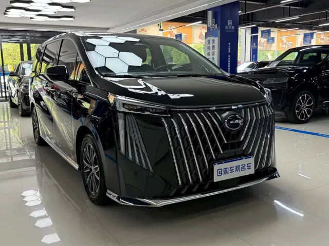 GAC Trumpchi M8 — Фото автомобиля 3