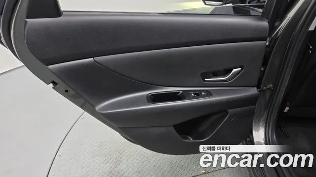 Hyundai Avante — Фото автомобиля 14