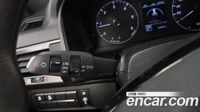 KG_Mobility_Ssangyong Rexton Новый Rexton Sport Дизель 2.2 2WD — Фото автомобиля 29